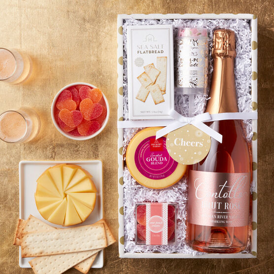 The 10 Best Engagement Gift Boxes & Baskets